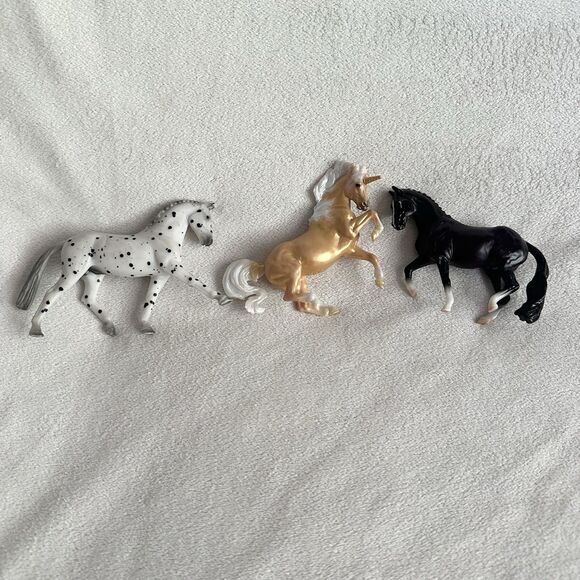 Breyer Other - Breyer Stablemates Lot Of 3 Horses Leopard Appaloosa Gold Unicorn Figures